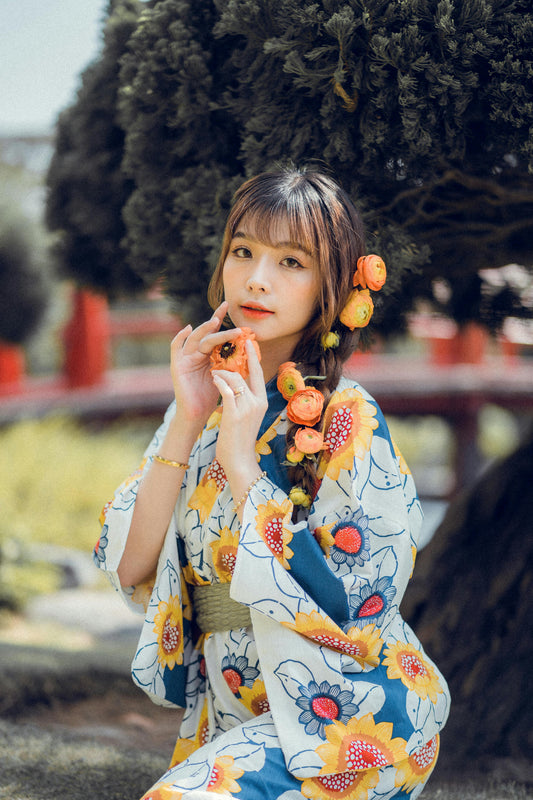 Spirit of Kimono #5: Seasonal Elegance - How Japanese Fashion Changes with the Four Seasons