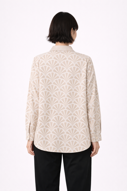 Camisa japonesa bege com padrão tradicional de leques | Tengura Store
