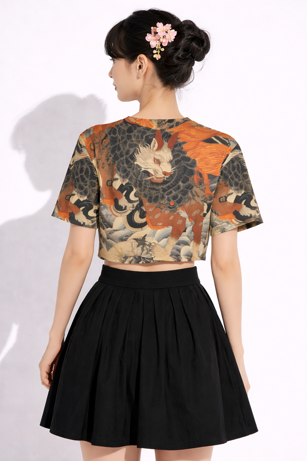 Ukiyo-e Style Mythical Japanese Creature Cropped T-Shirt | Tengura Store