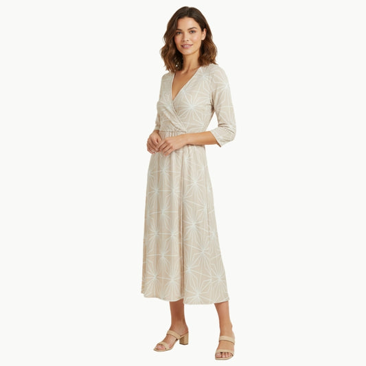 Abito a portafoglio beige con scollo a V Asanoha