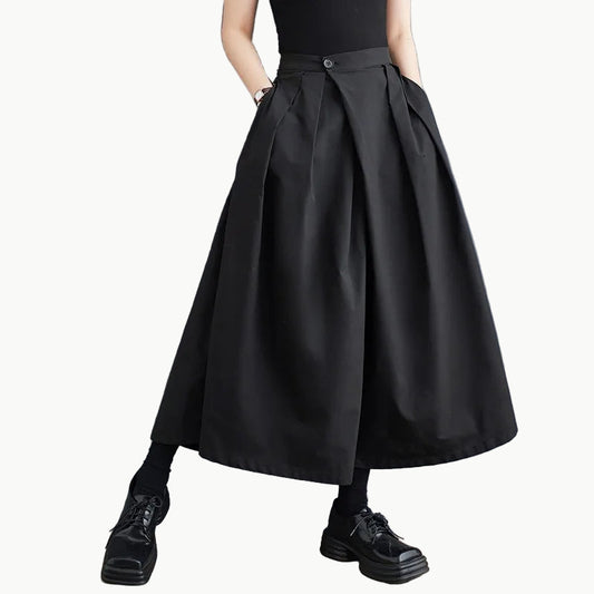 Minimalist Black Hakama Pants - Wide-Leg Japanese Style | Tengura Store